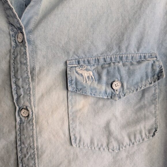 Abercrombie & Fitch | Ombré Bleached Denim Button-Down | Size M - Picture 2 of 6